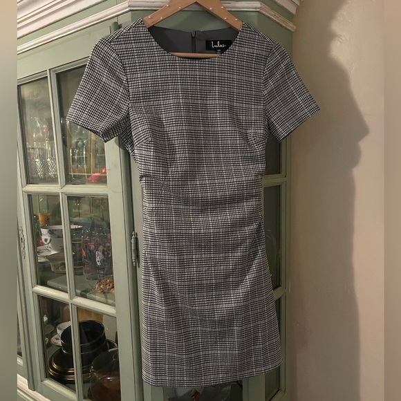 Lulus black & white micro‎ plaid short sleeve mini dress w/ front back wrap tie - Picture 10 of 13